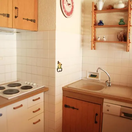 For 5 People With Pool Apartamento