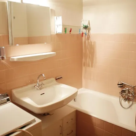 Apartamento For 5 People With Pool Châtel