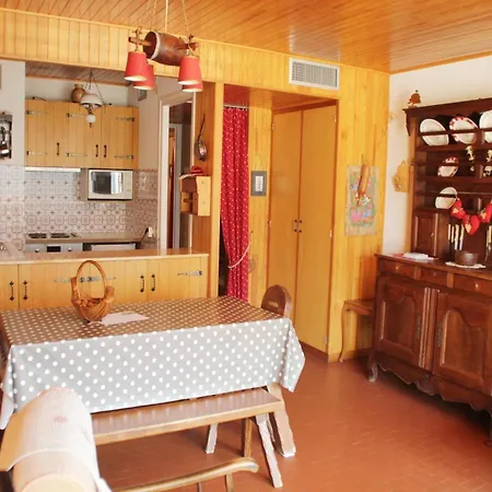 For 5 People With Pool Apartamento Châtel